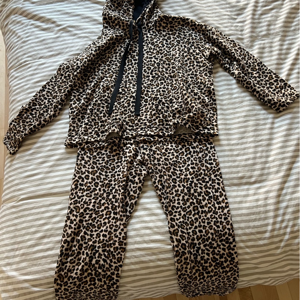 Leopard Print Sweatsuit